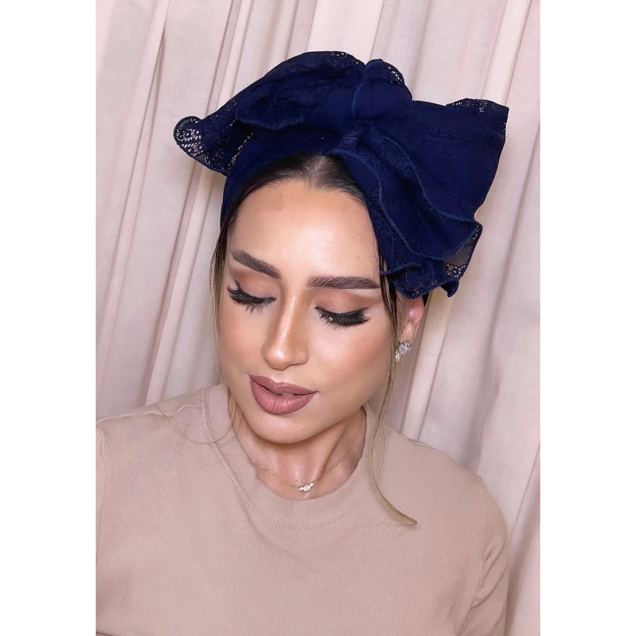 Avigail Lahiani Elegant Headcover Set - Navy Lace