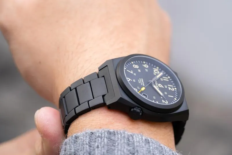 BOLDR Venture Titanium Bracelet II Black