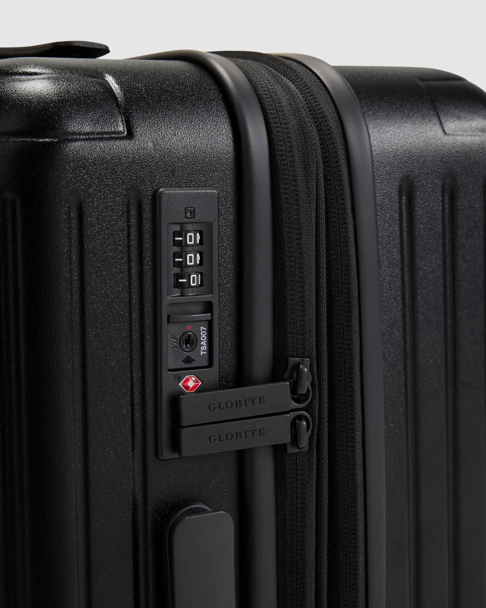Expandable Carry On Suitcase - Caviar Black