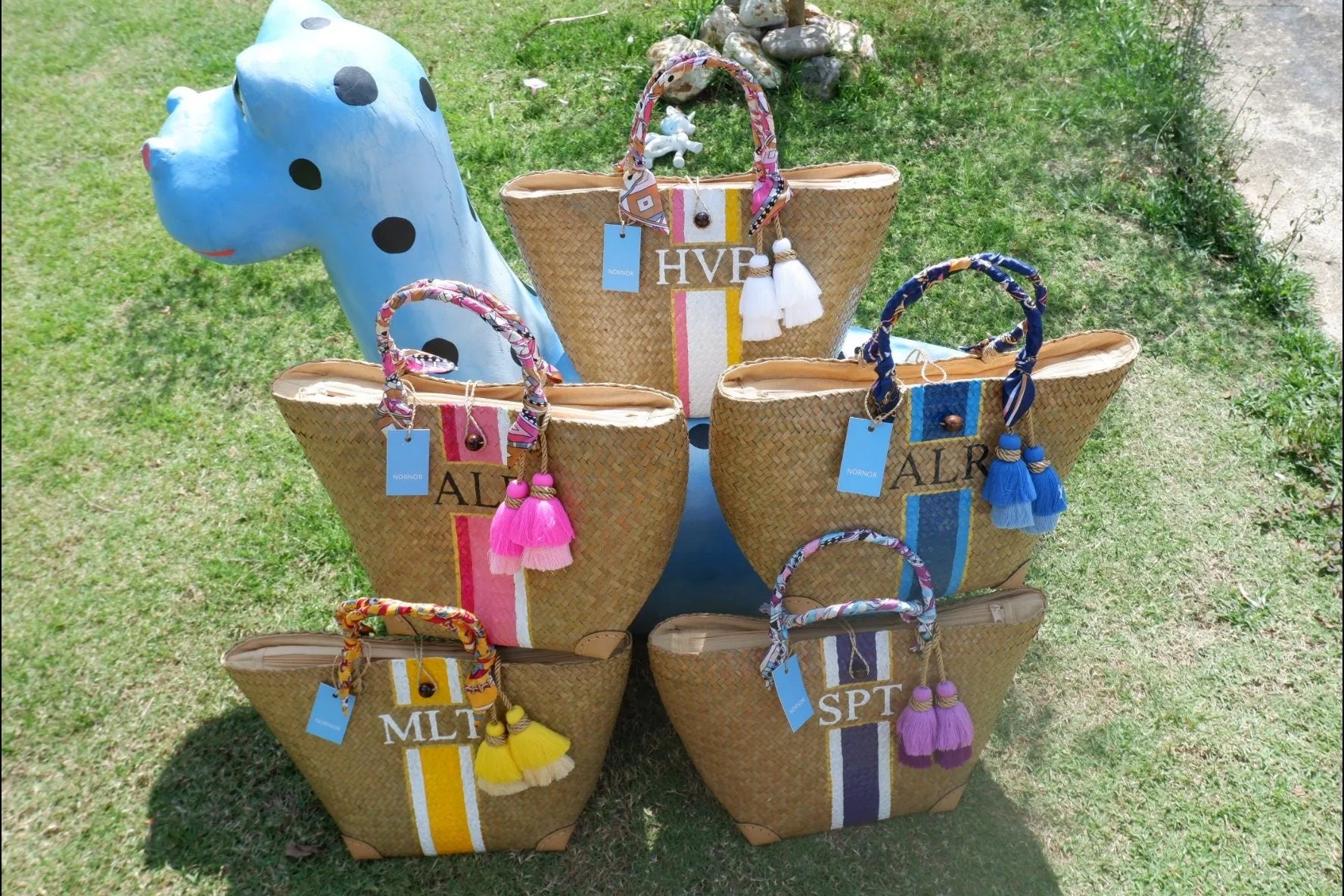 Large beach bag, Engagement gift, Straw Bag, Bridesmaid Gift, wedding favour bags