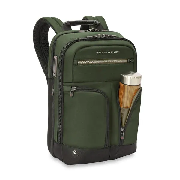 SLIM EXPANDABLE BACKPACK
