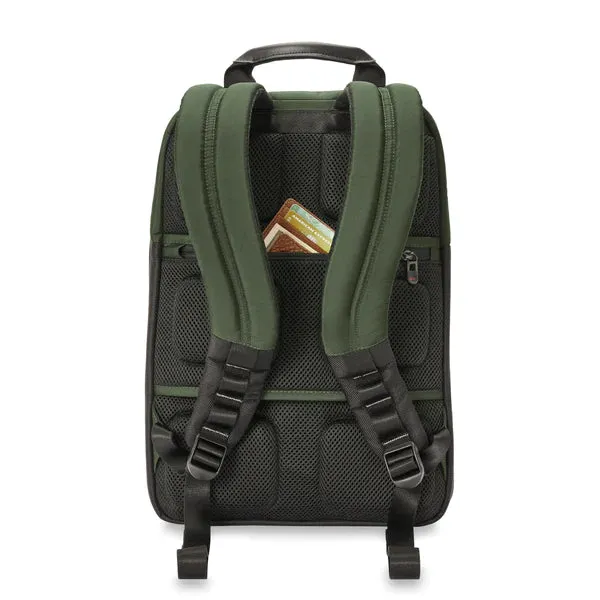 SLIM EXPANDABLE BACKPACK