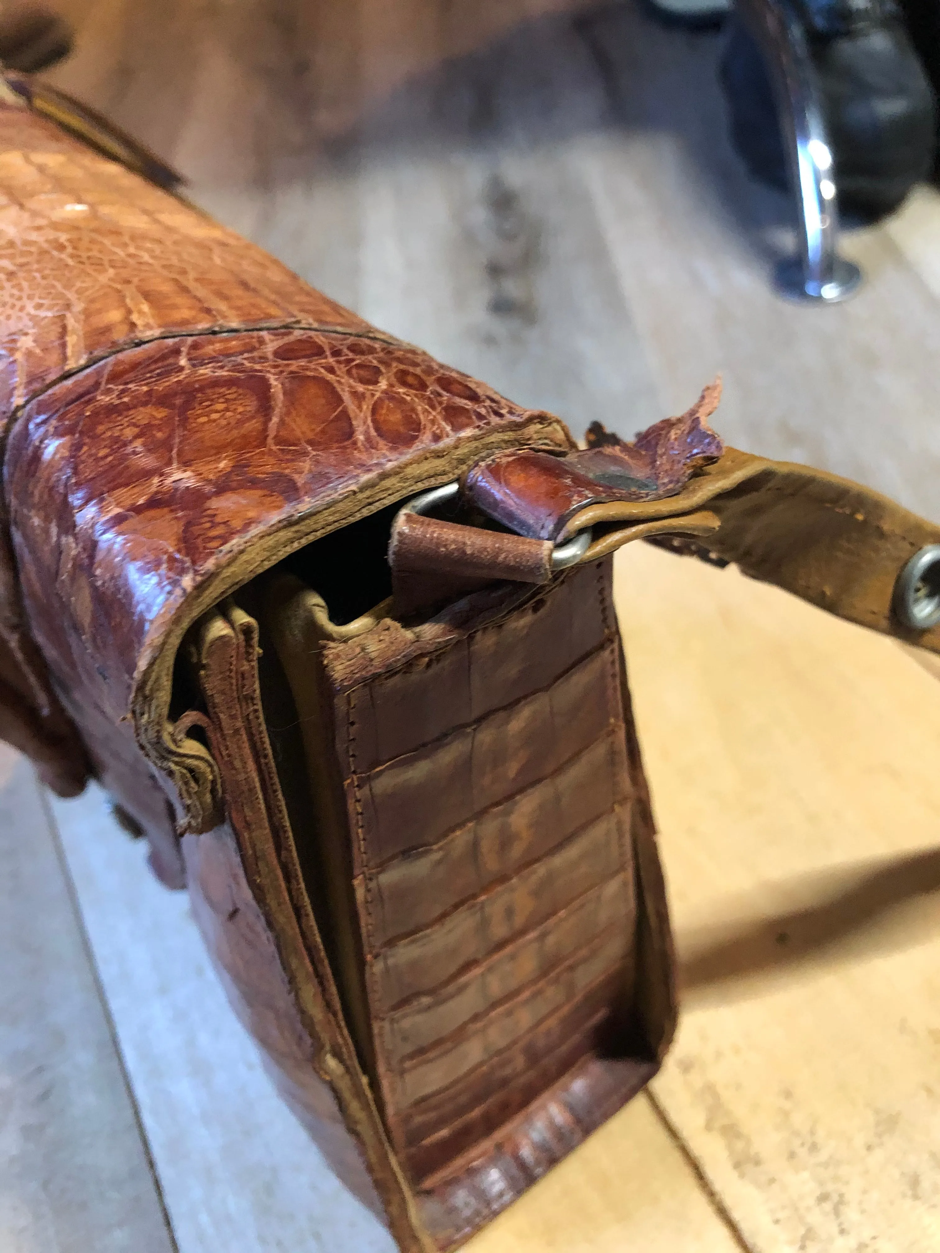 Vintage Alligator Crossbody Handbag SOLD